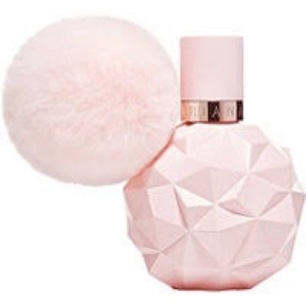 Ariana grande perfume😁😽